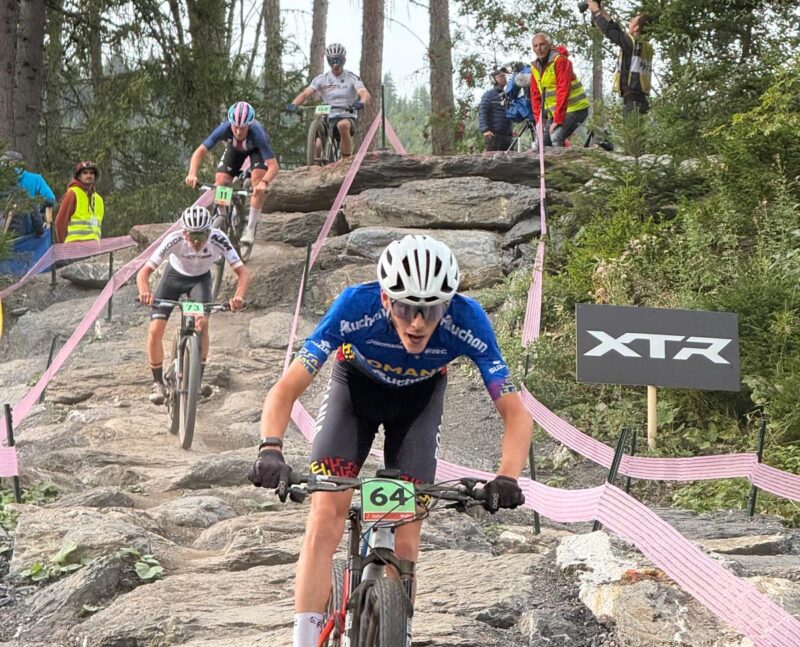 Championnat du Monde de VTT. Descente dans le Rock Garden. 11.09.2025