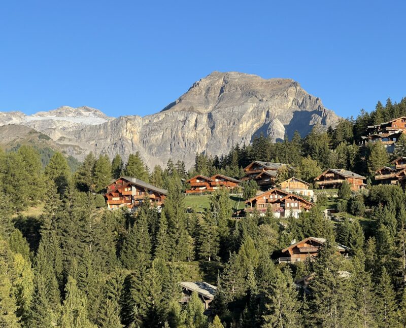 Plans-Mayens, le Rawil et le glacier du Wildhorn en voie de disparition. 19.09.2025