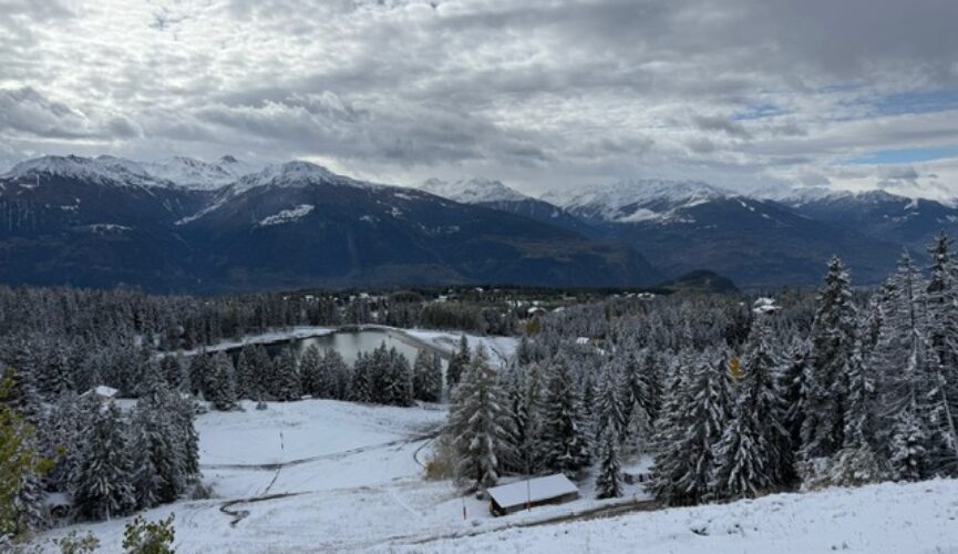 Lac de Chermignon et montagnes. 24.10.2025