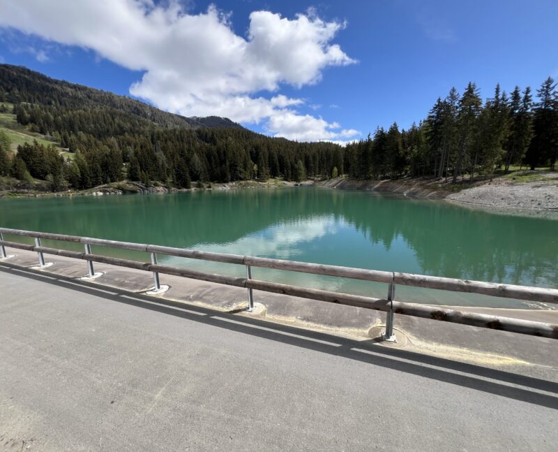Digue et lac vus du sud-ouest. 17.05.2026