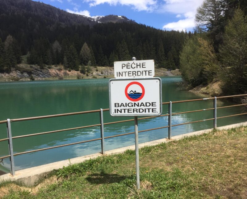 Le lac de Chermignon. Les interdictions en vigueur avant les travaux.avant les travaux. 16. 05. 2016