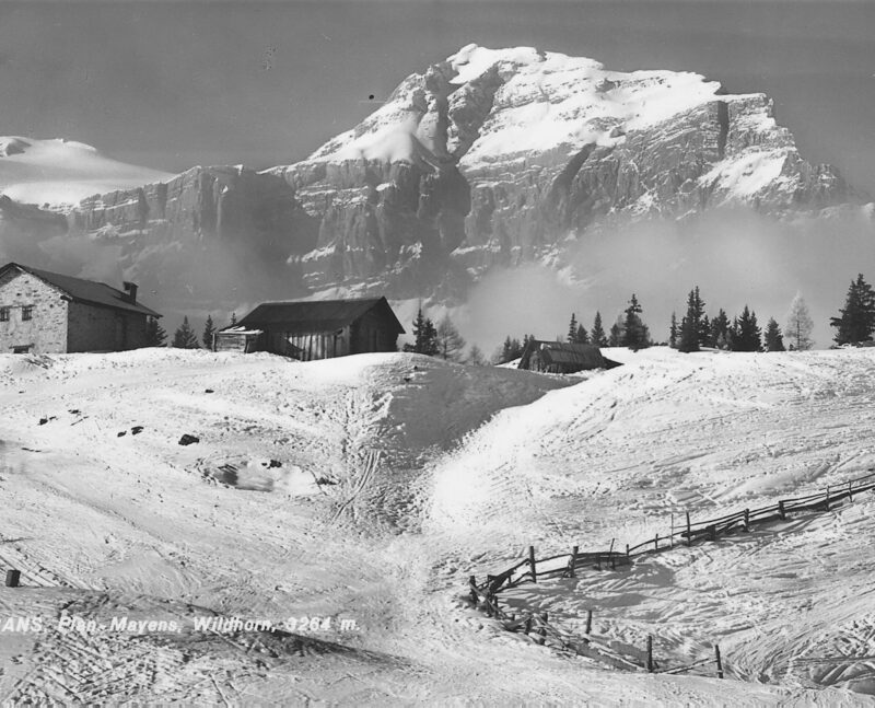 L'ancien chemin et le café du Bisse en hiver. Vers 1935